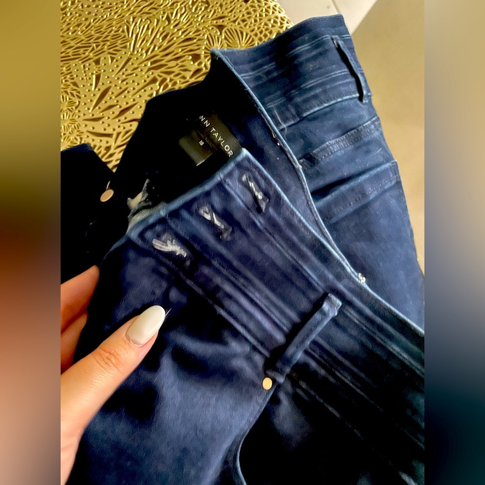 Ann Taylor Dark Wash Skinny Jeans - Picture 3 of 4